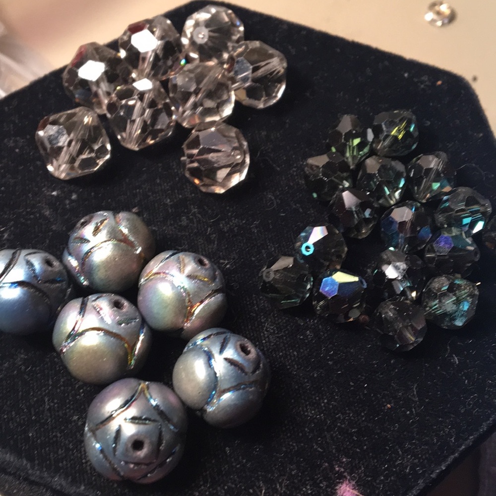 These are great 3 diff beads for jewelry making